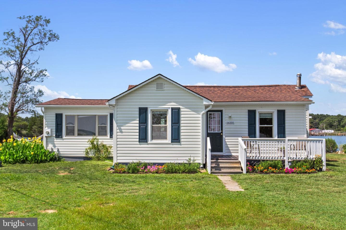 16101 Piney Point Road photo 3
