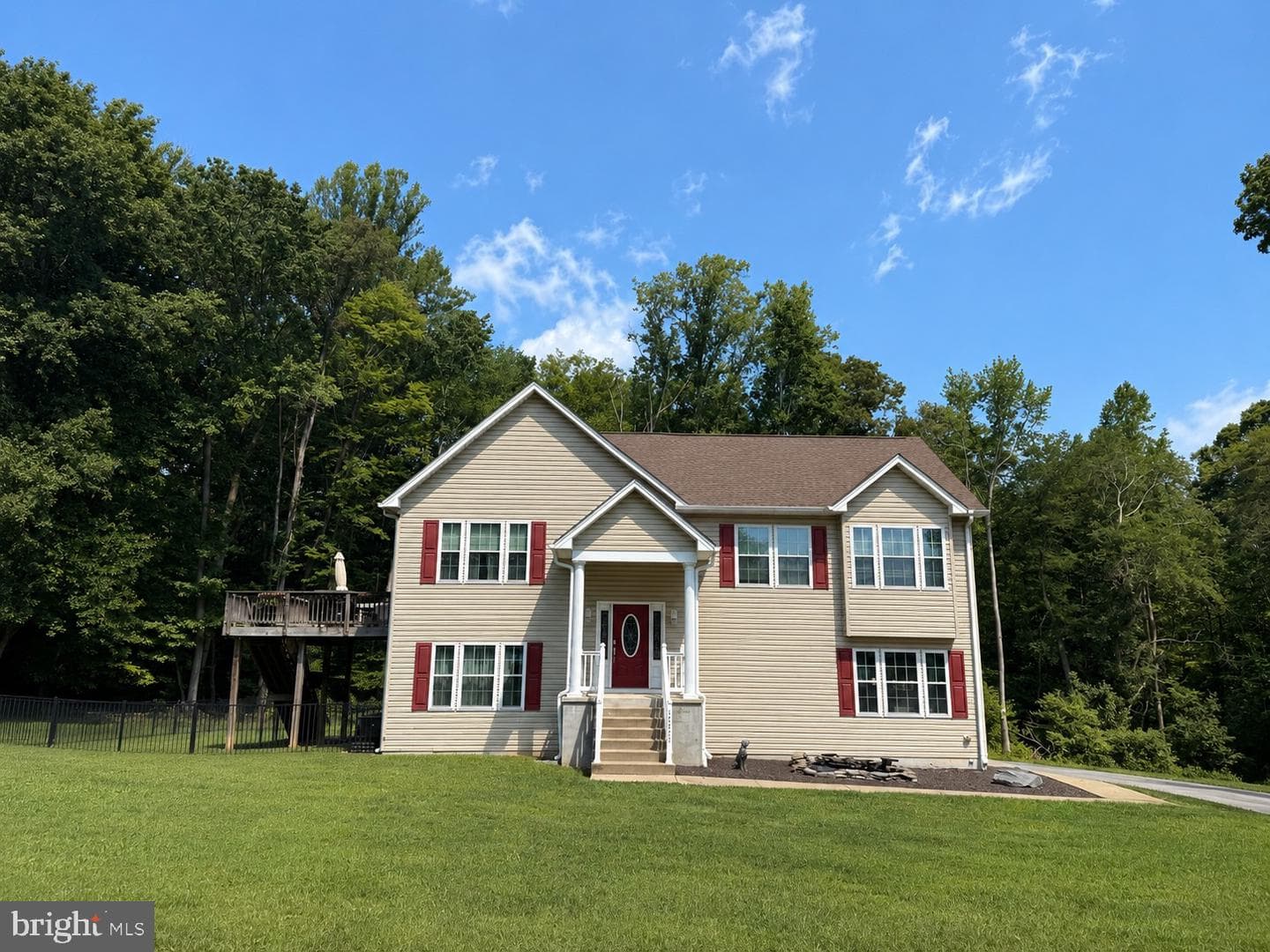 37920 Mohawk Drive photo 1