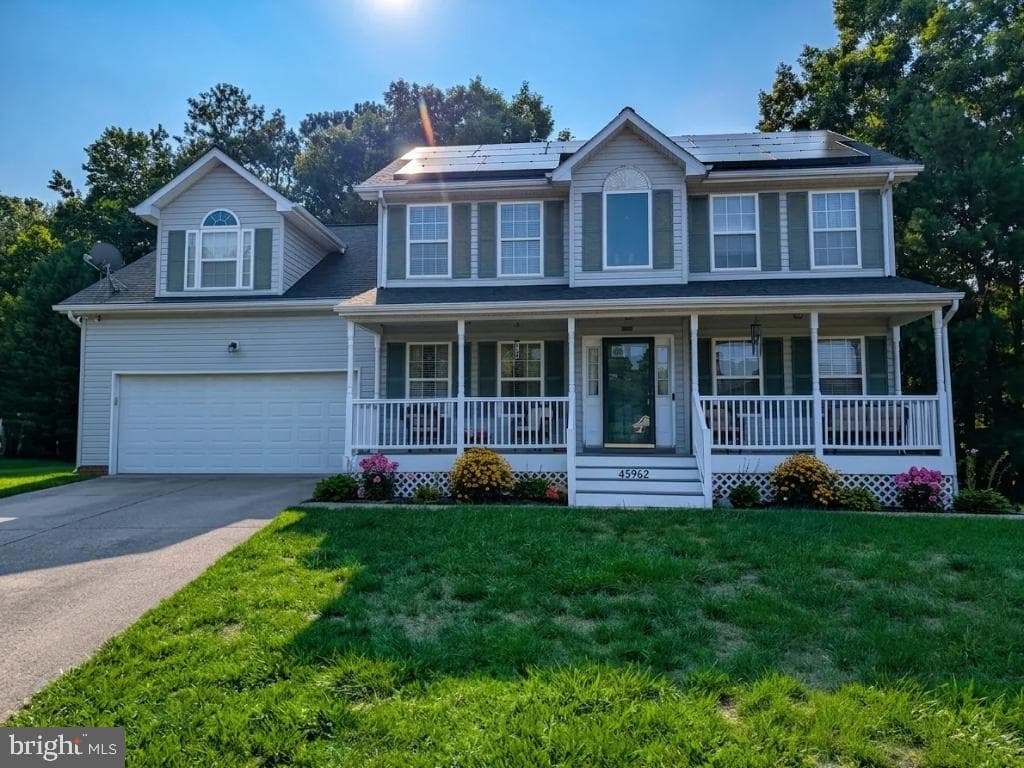 45962 Blue Jay Court photo 1
