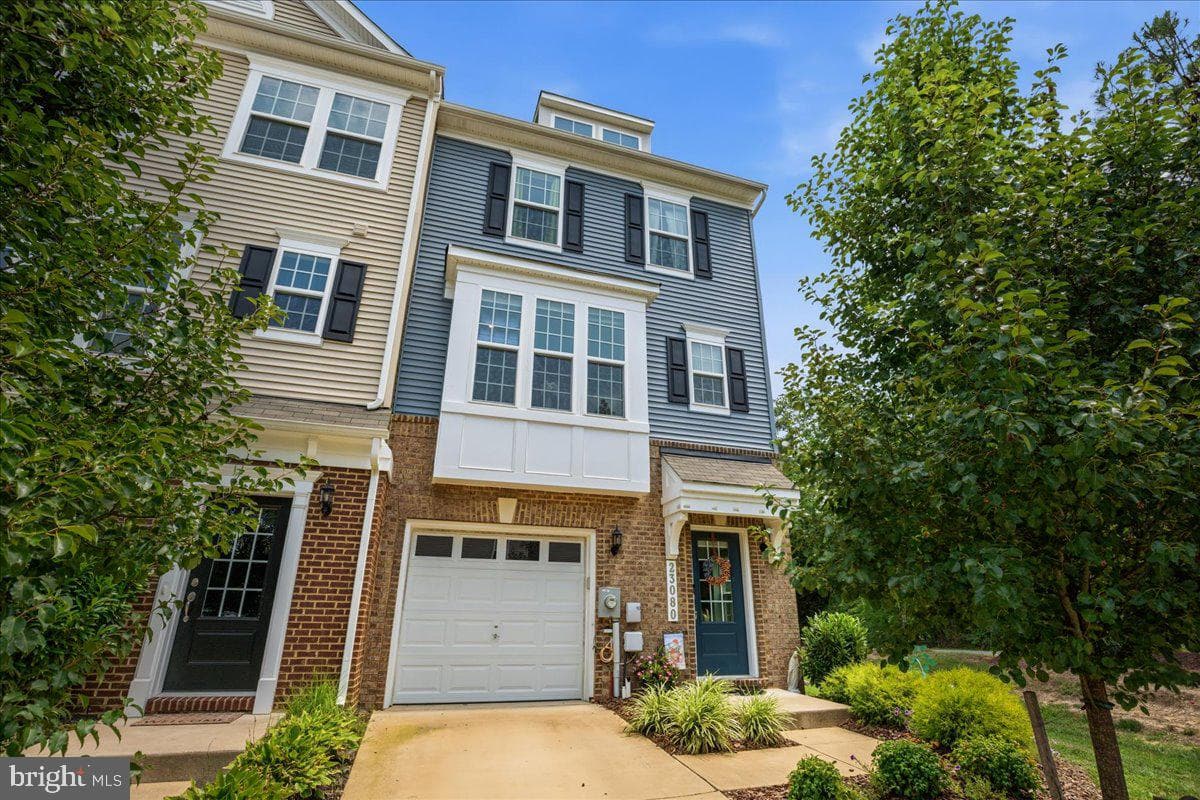 23080 Vanda Way photo 1