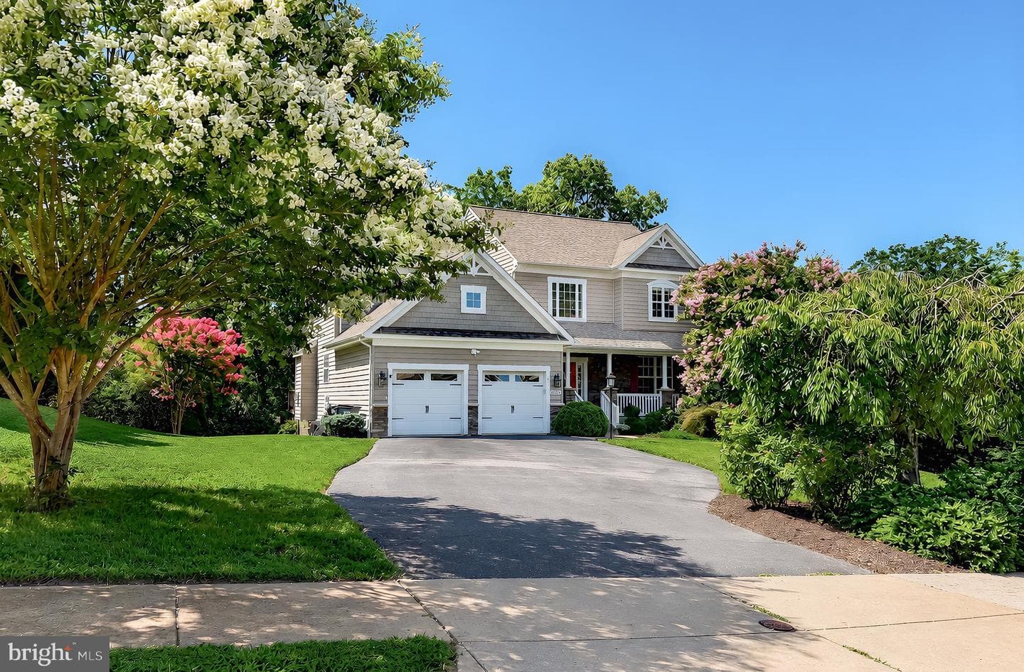 45103 Woodhaven Drive photo 1