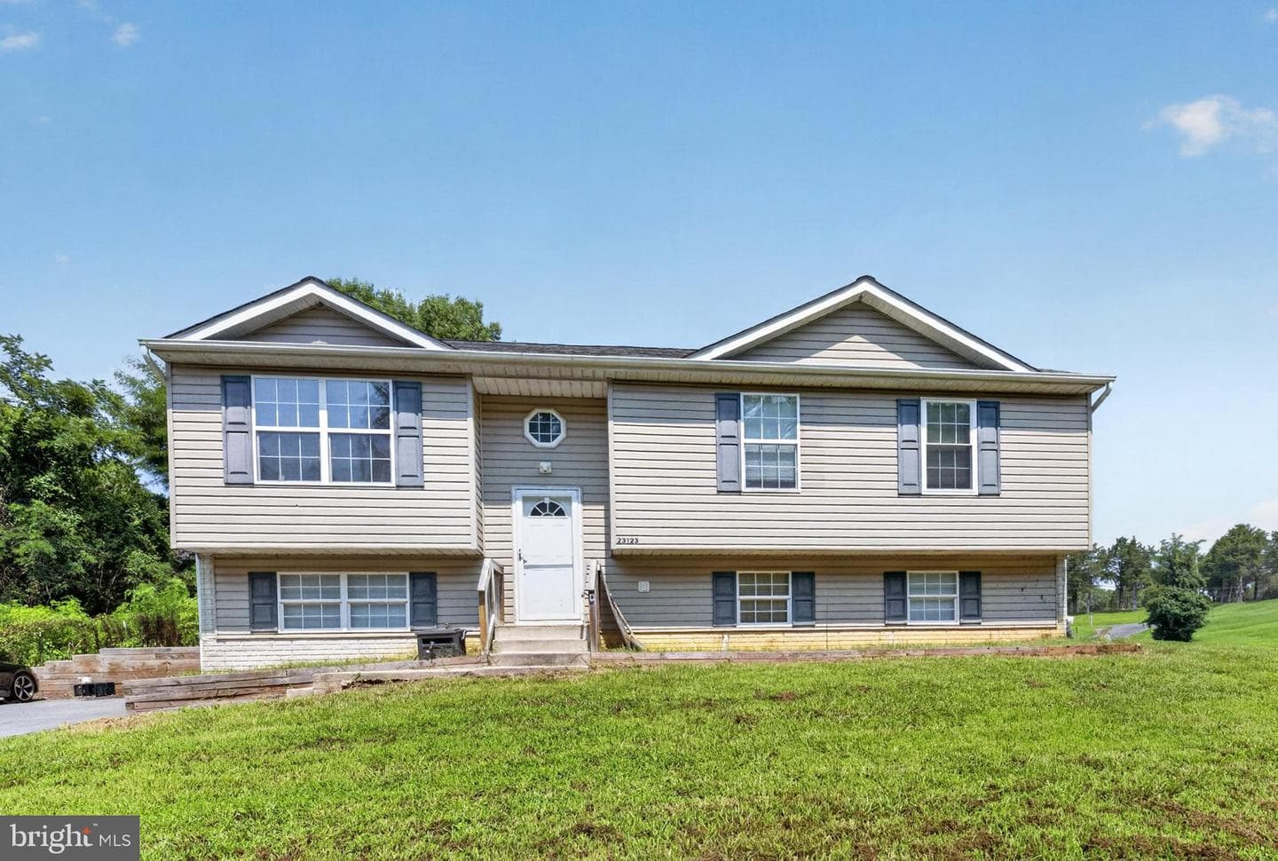 23123 Longview Boulevard photo 1