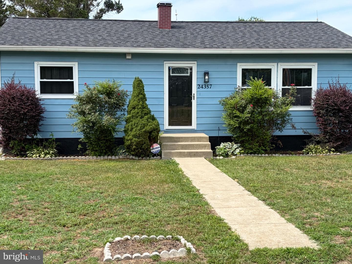 24357 Longview Rd photo 1