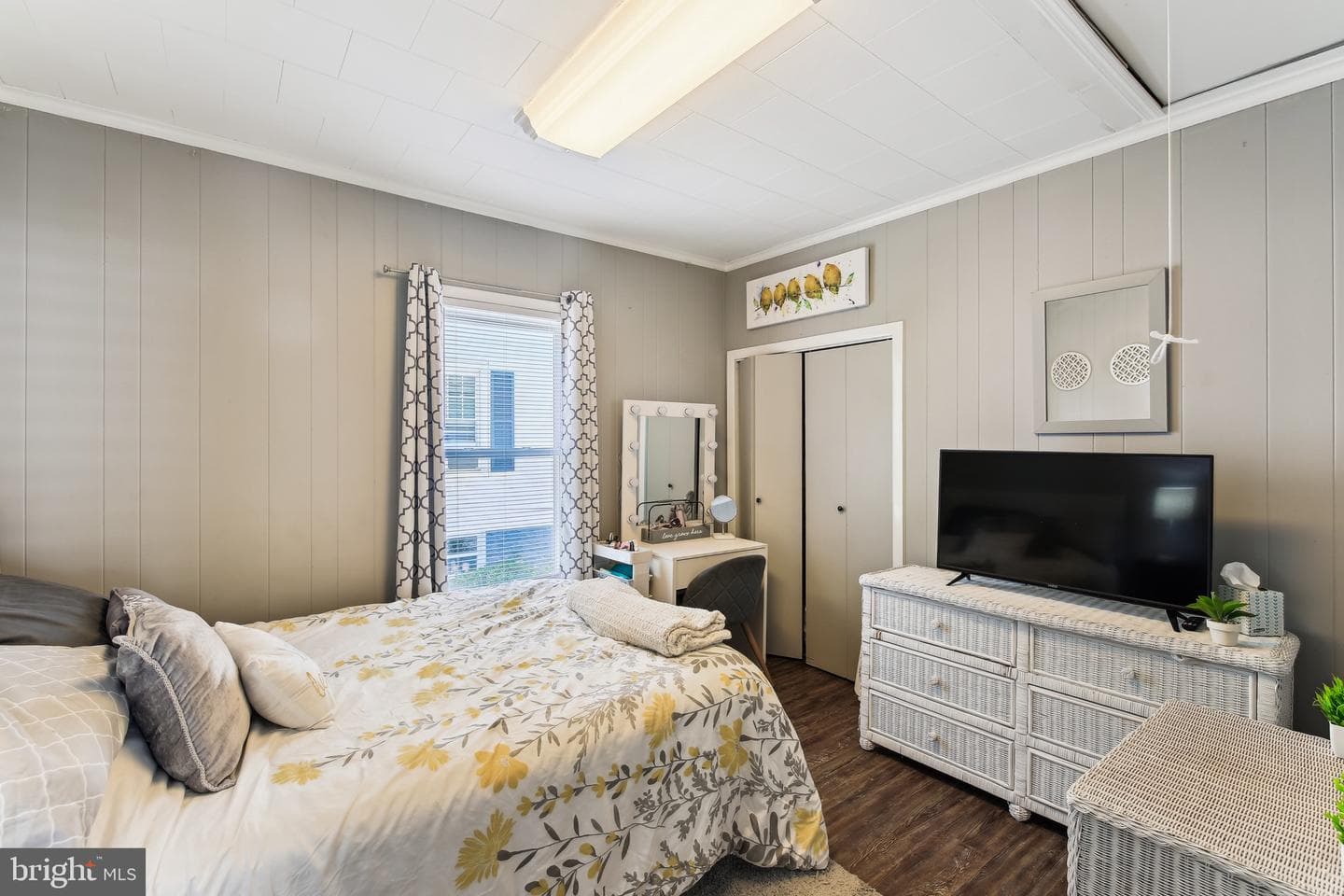 406 Myrtle Street photo 22