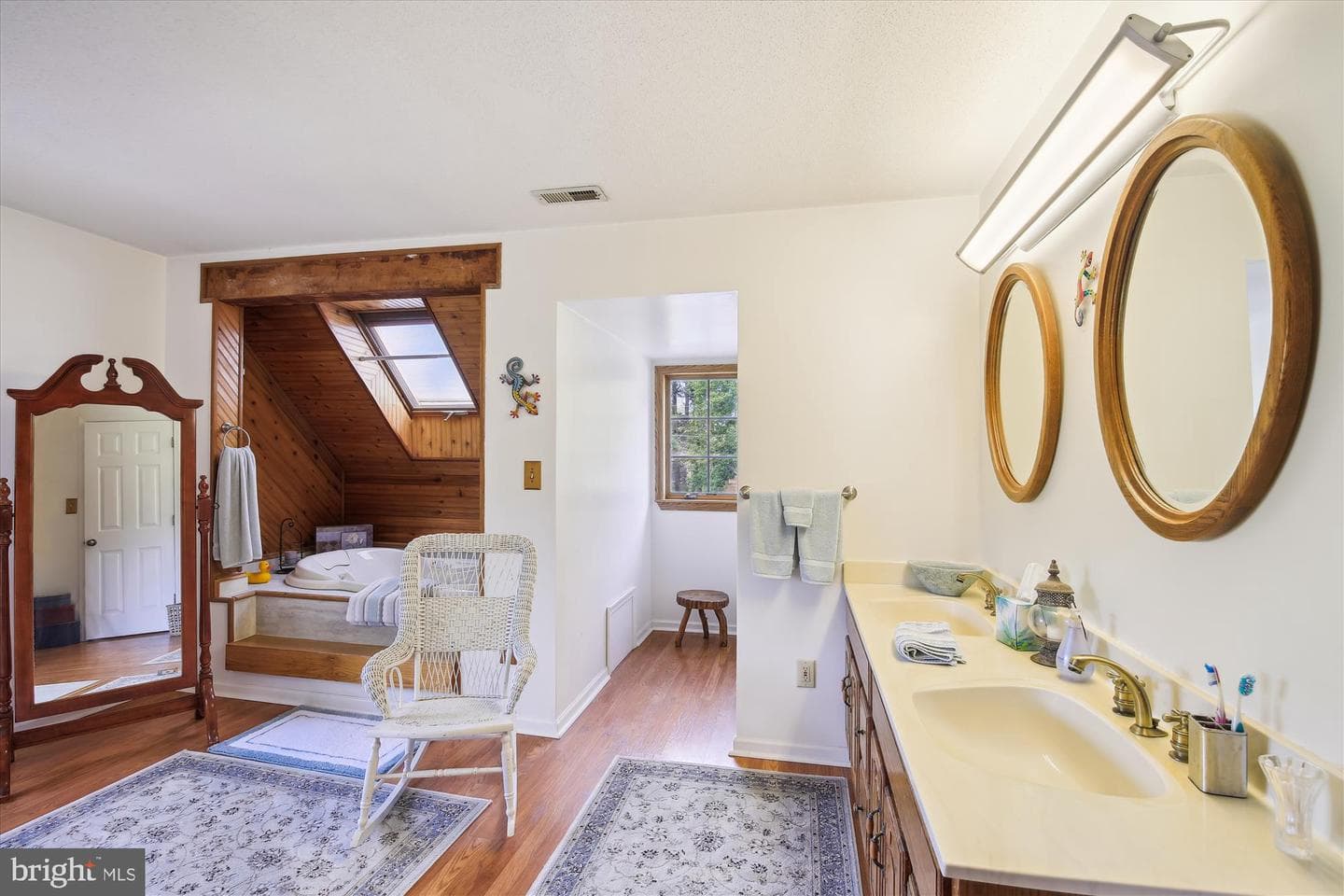 26463 Asbury Avenue photo 68