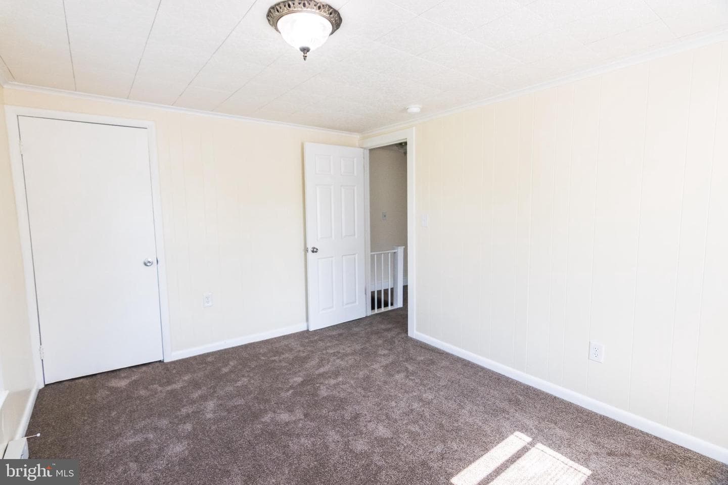 215 N 1st Street photo 18