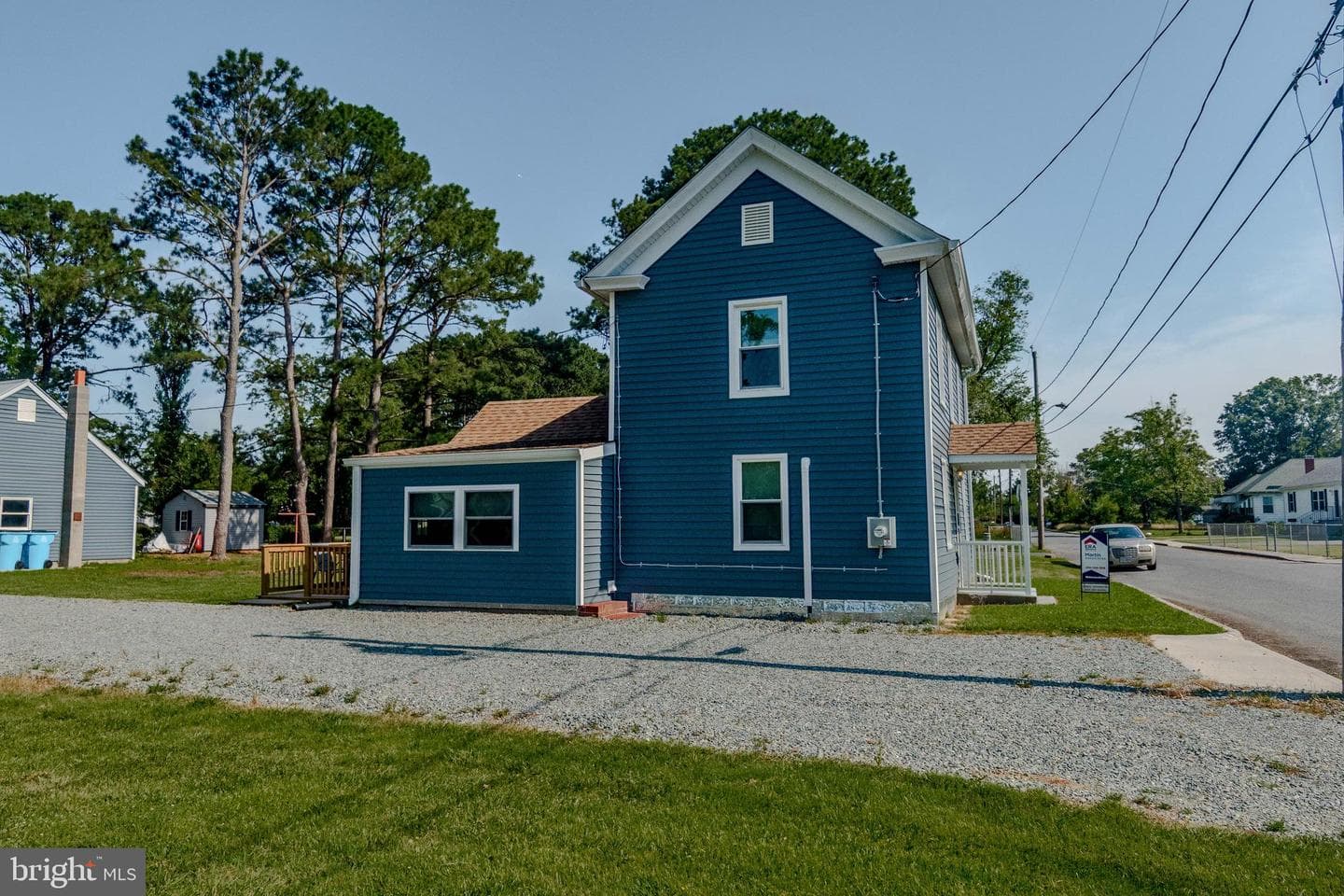 215 N 1st Street photo 2