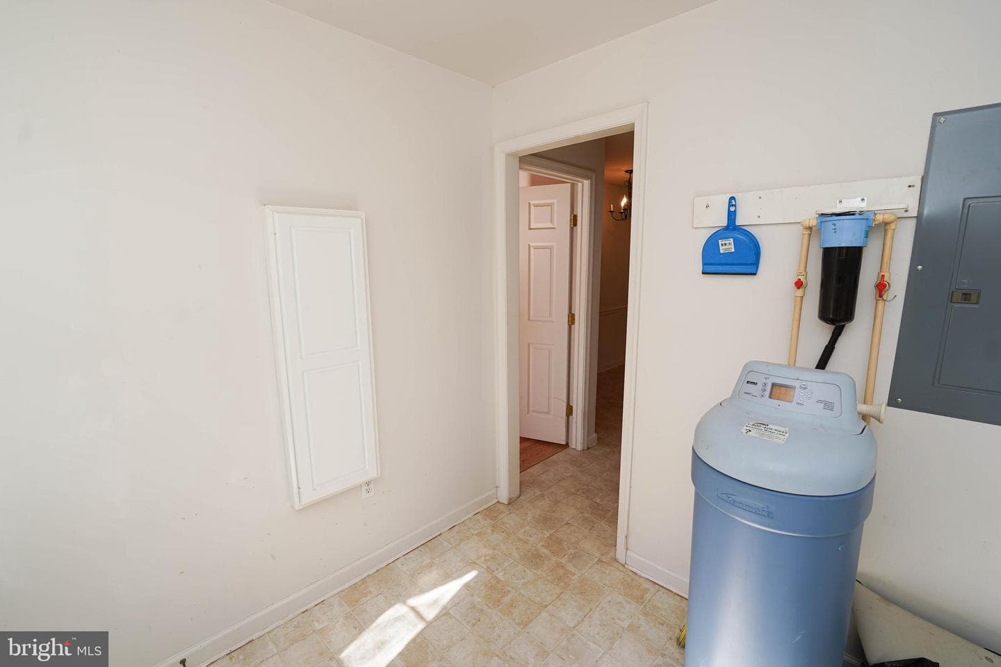 23290 Custom House Road photo 15