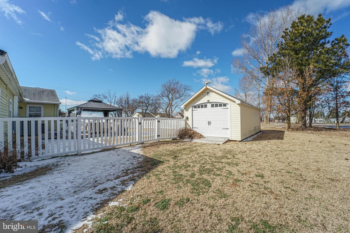 23258 Hastings Dr photo 14