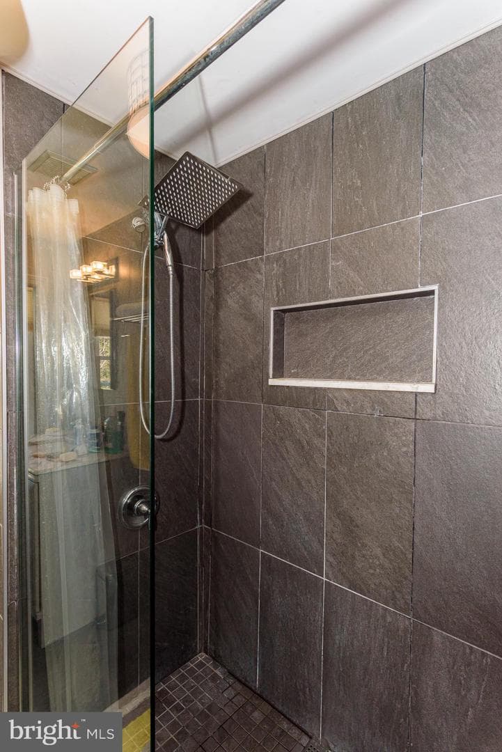 205 N Somerset Avenue photo 85