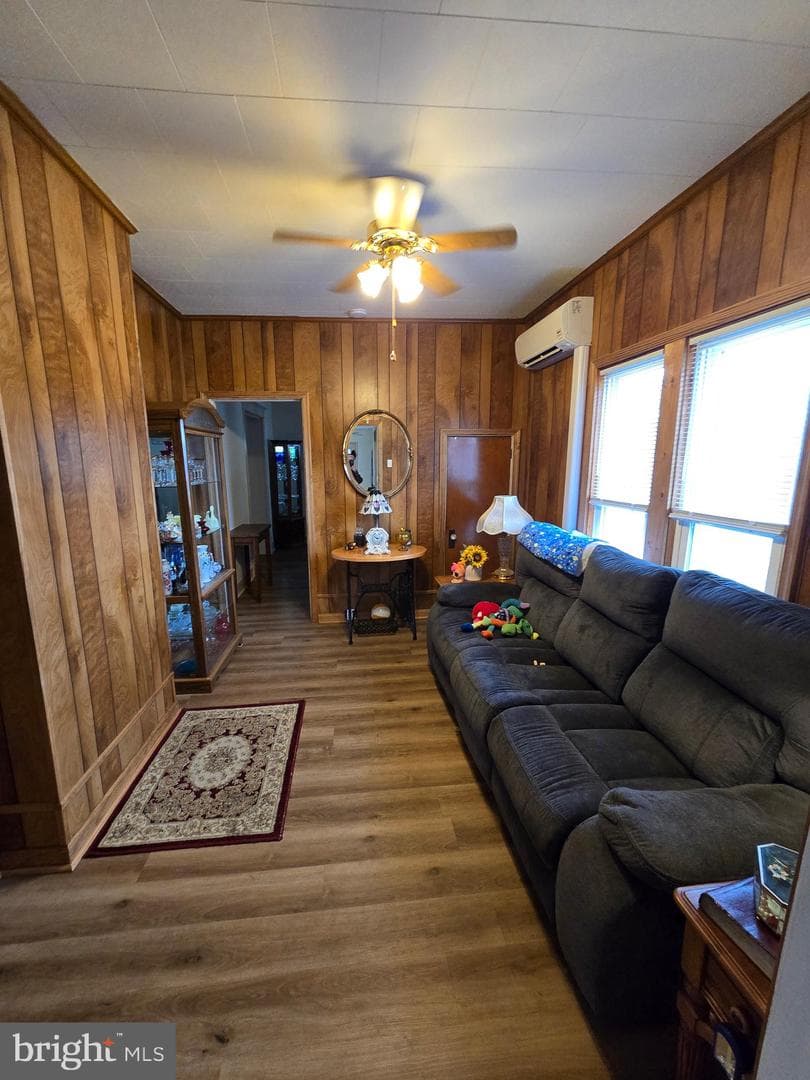 205 Myrtle Street photo 18