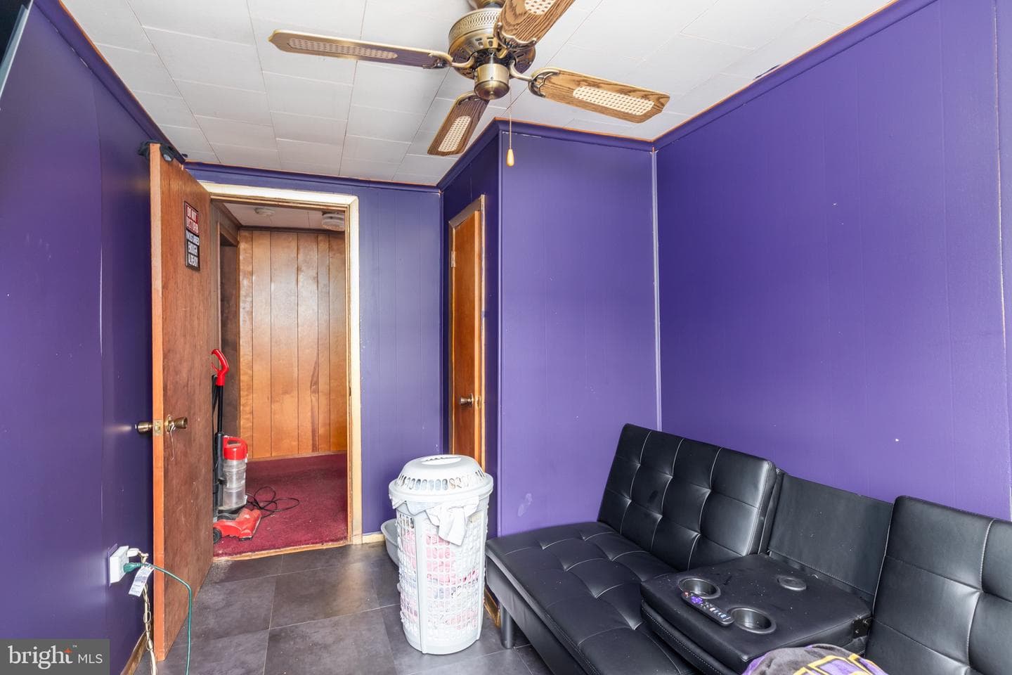 111 W Chesapeake Avenue photo 24