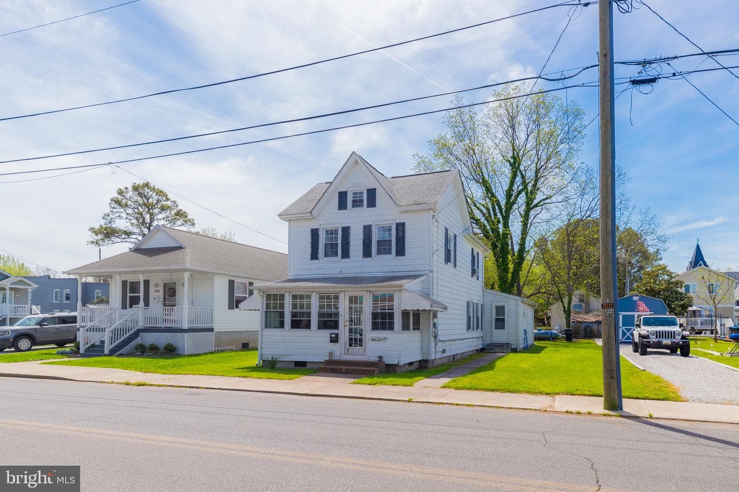 111 W Chesapeake Avenue photo 25