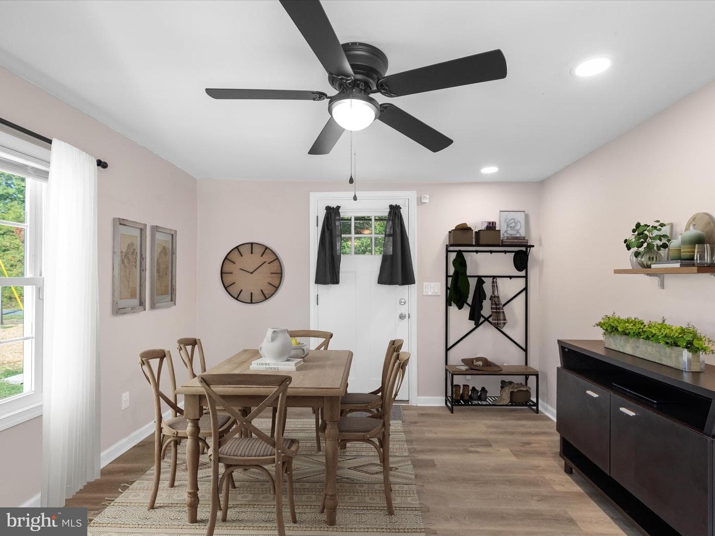 23483 Beckett Road photo 12