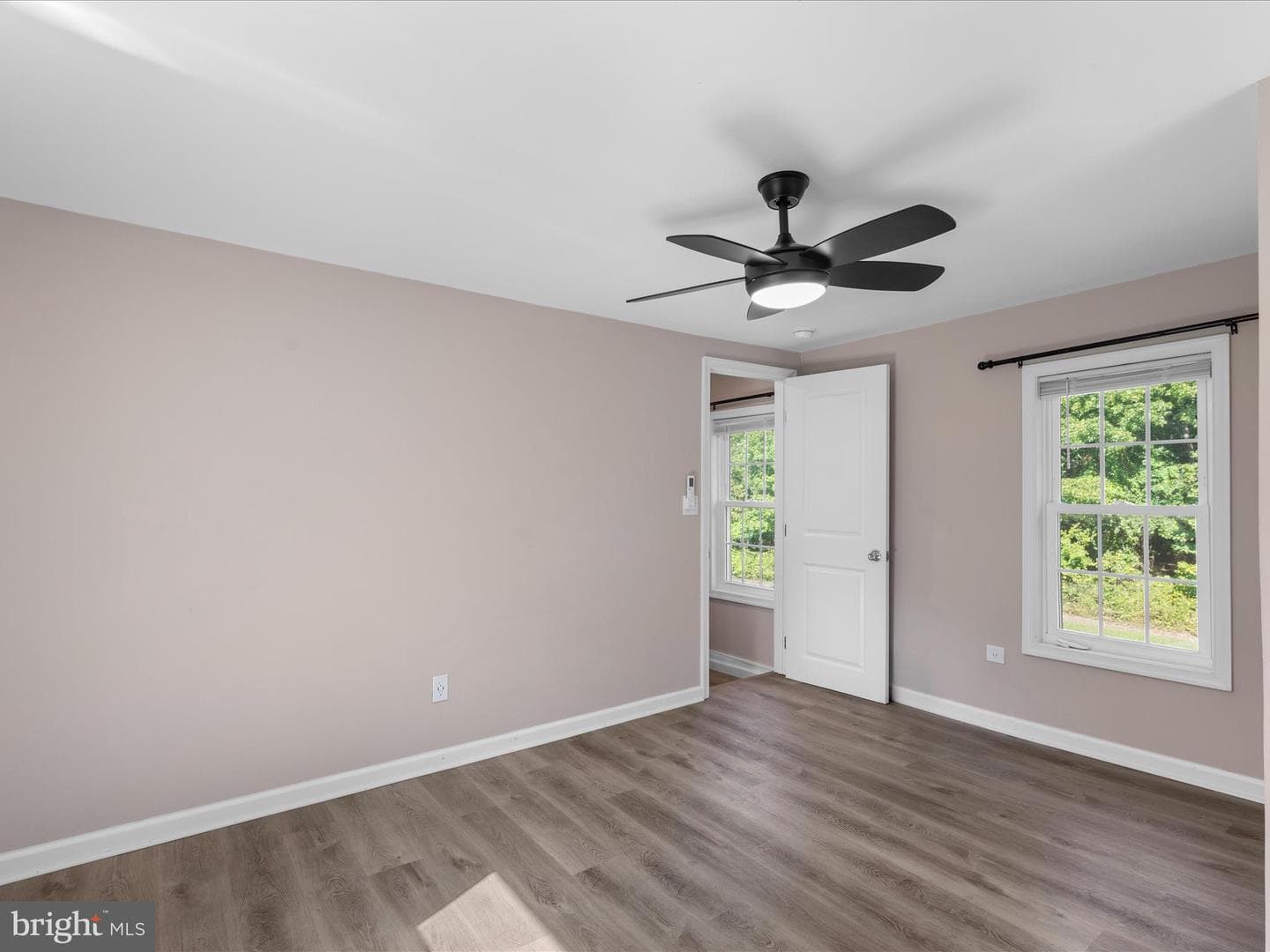 23483 Beckett Road photo 17