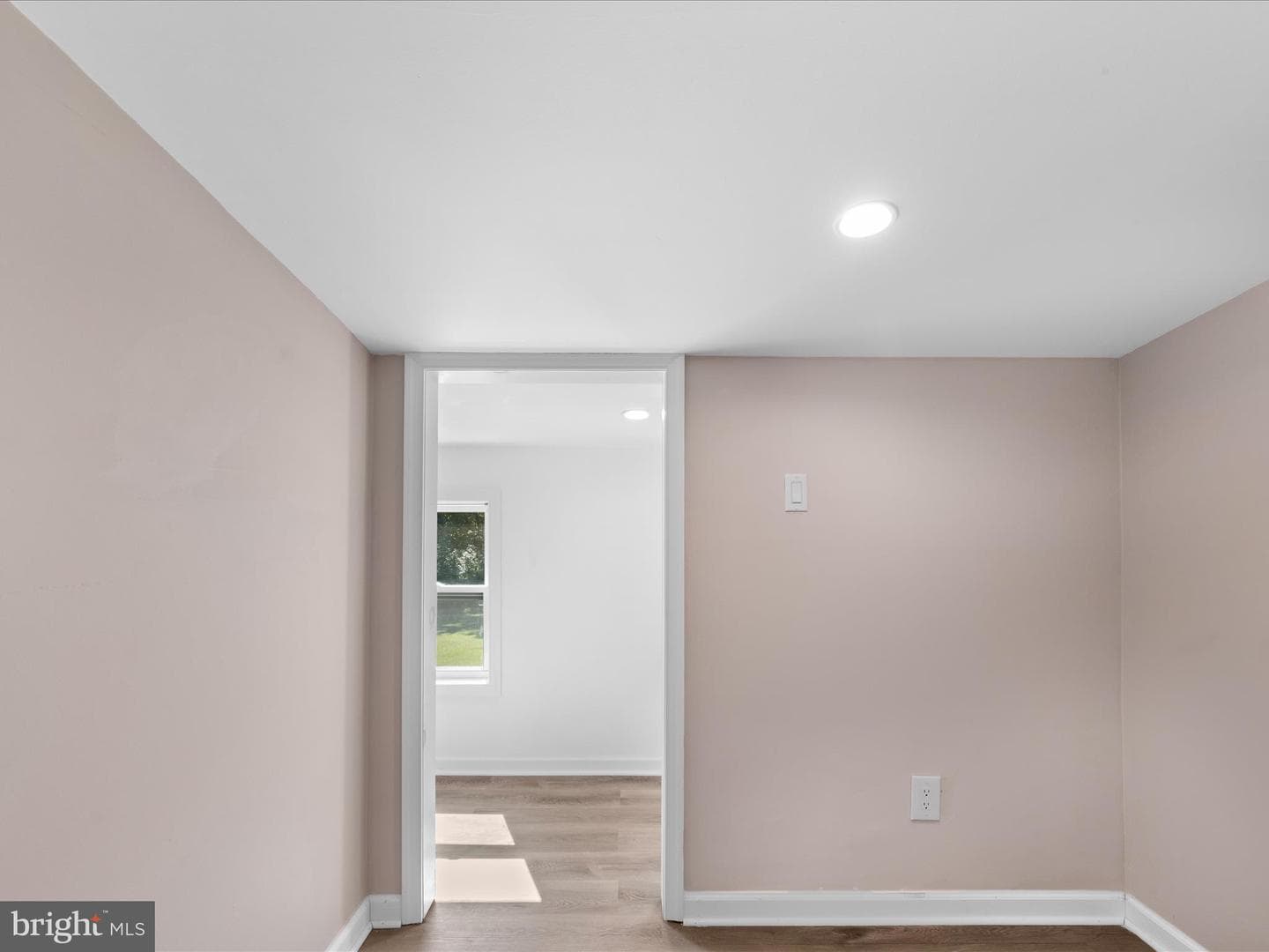 23483 Beckett Road photo 25