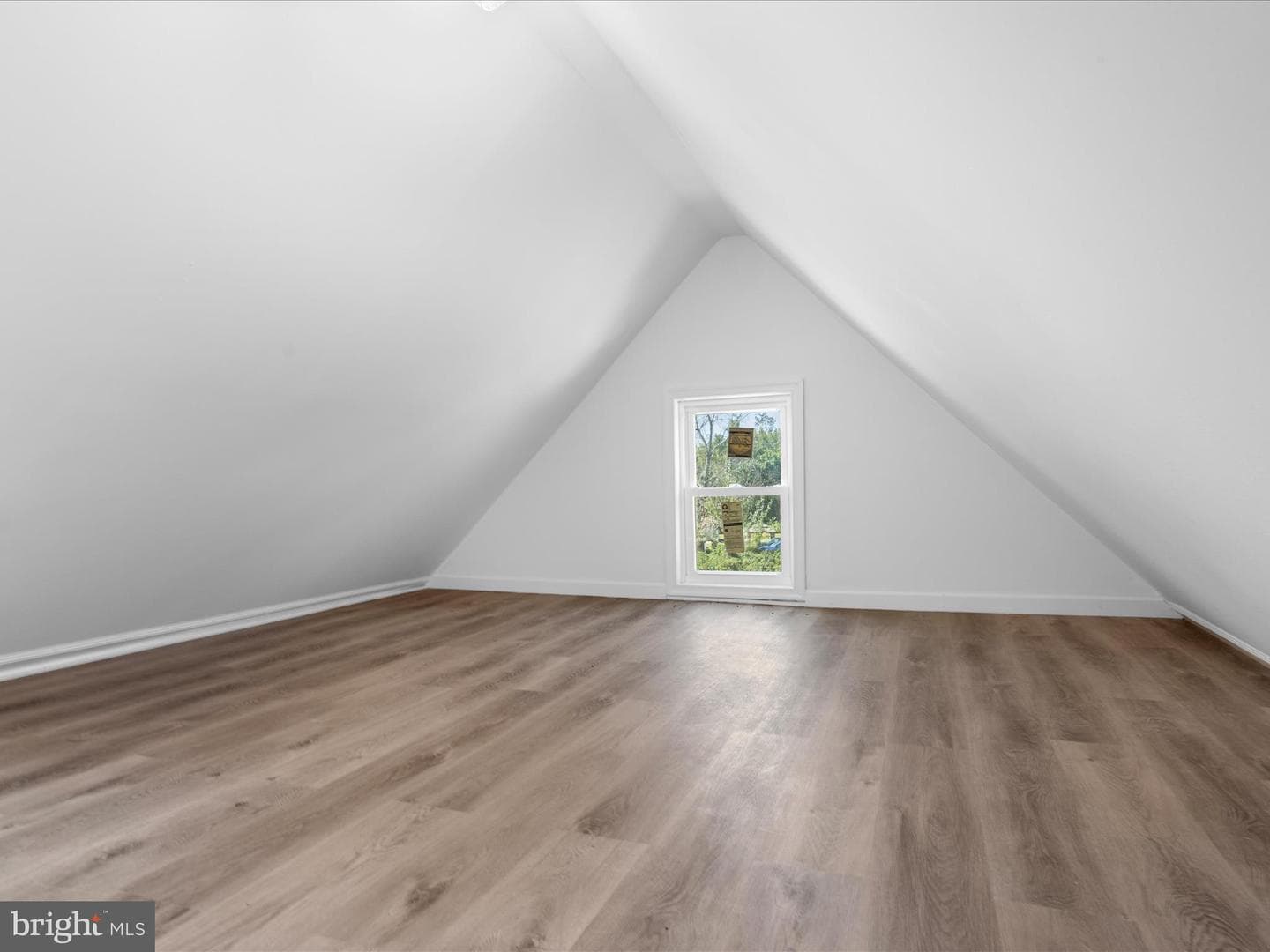 23483 Beckett Road photo 31