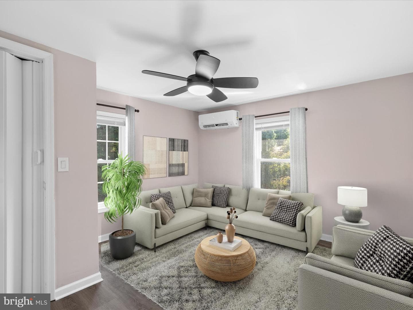 23483 Beckett Road photo 4