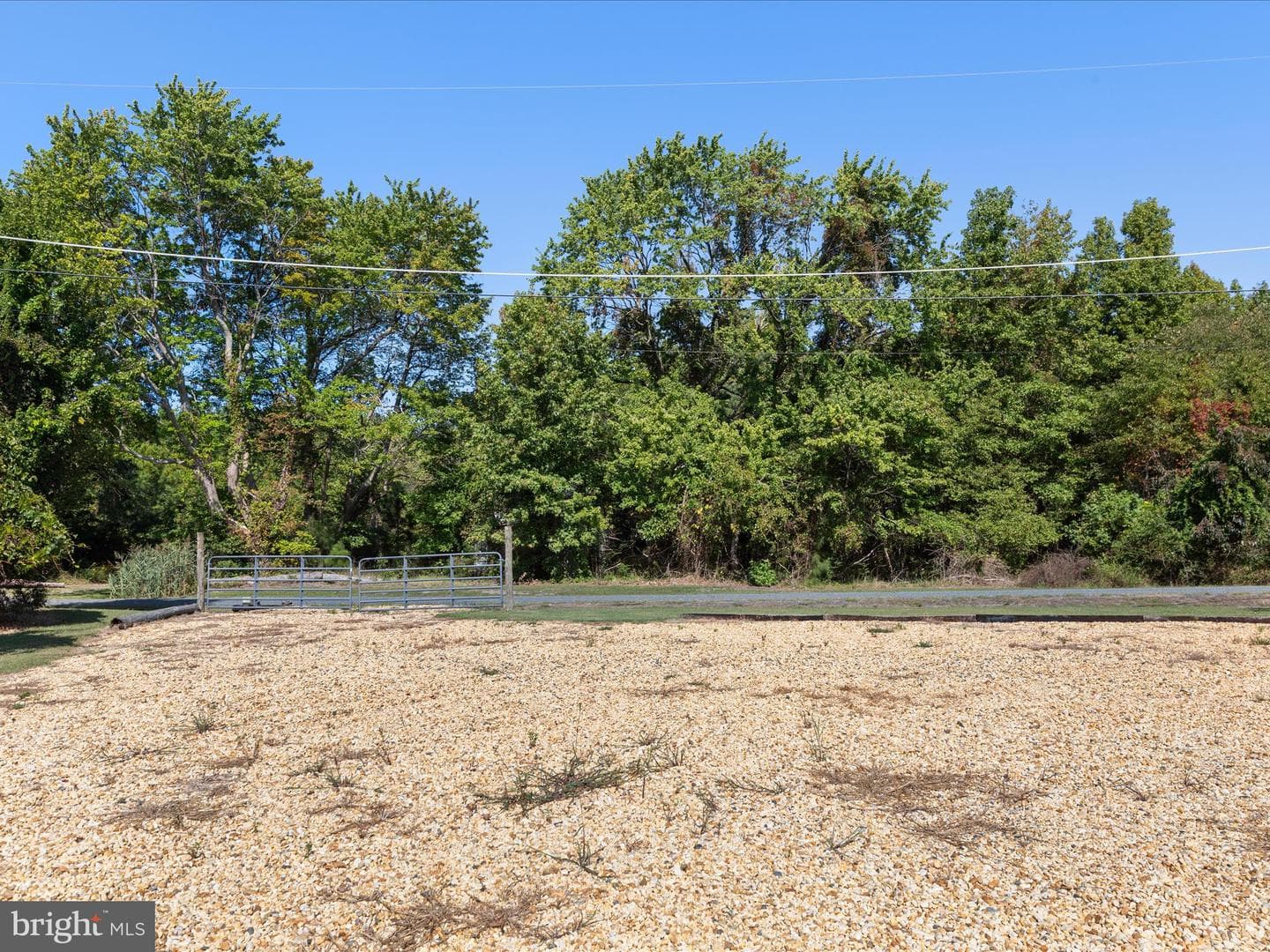 23483 Beckett Road photo 40