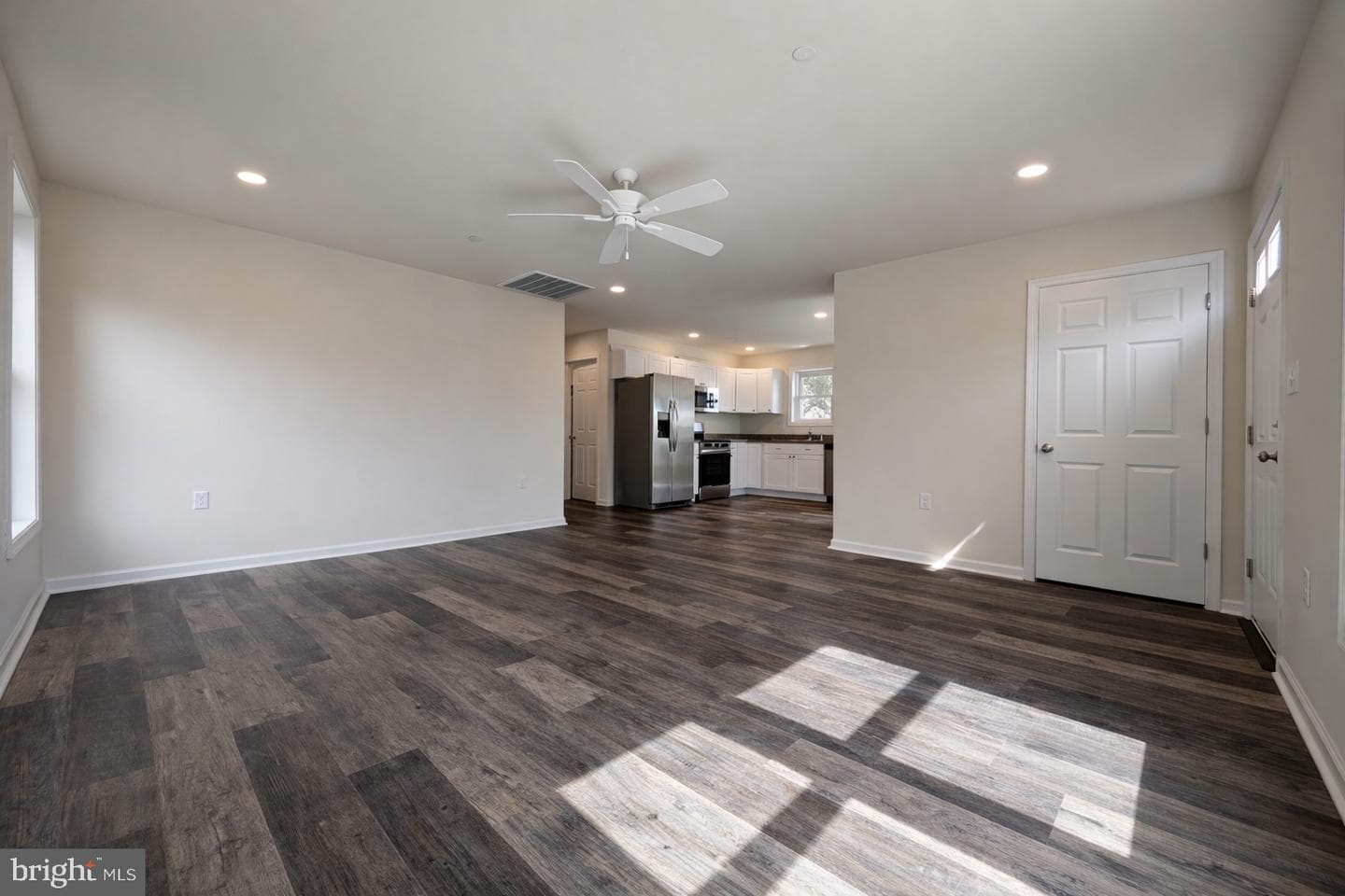 26350 E Pear Street photo 5