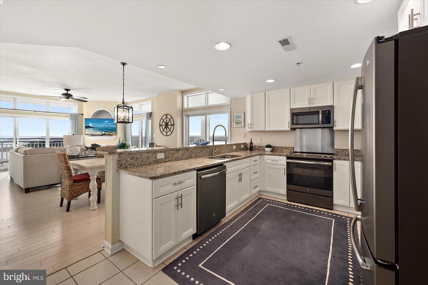 103 Williams St # 617 photo 19