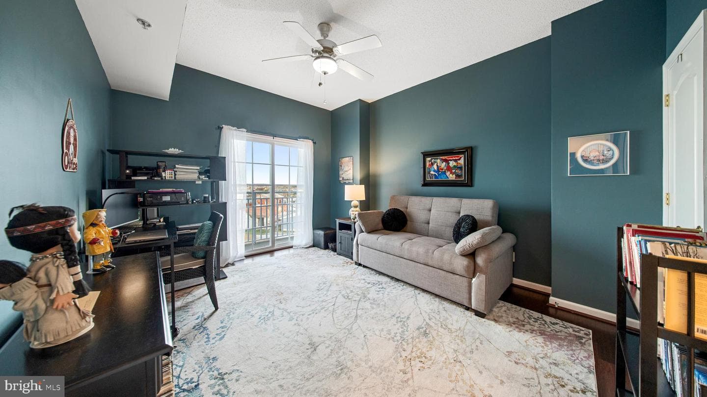 101 Williams St # 405 photo 19