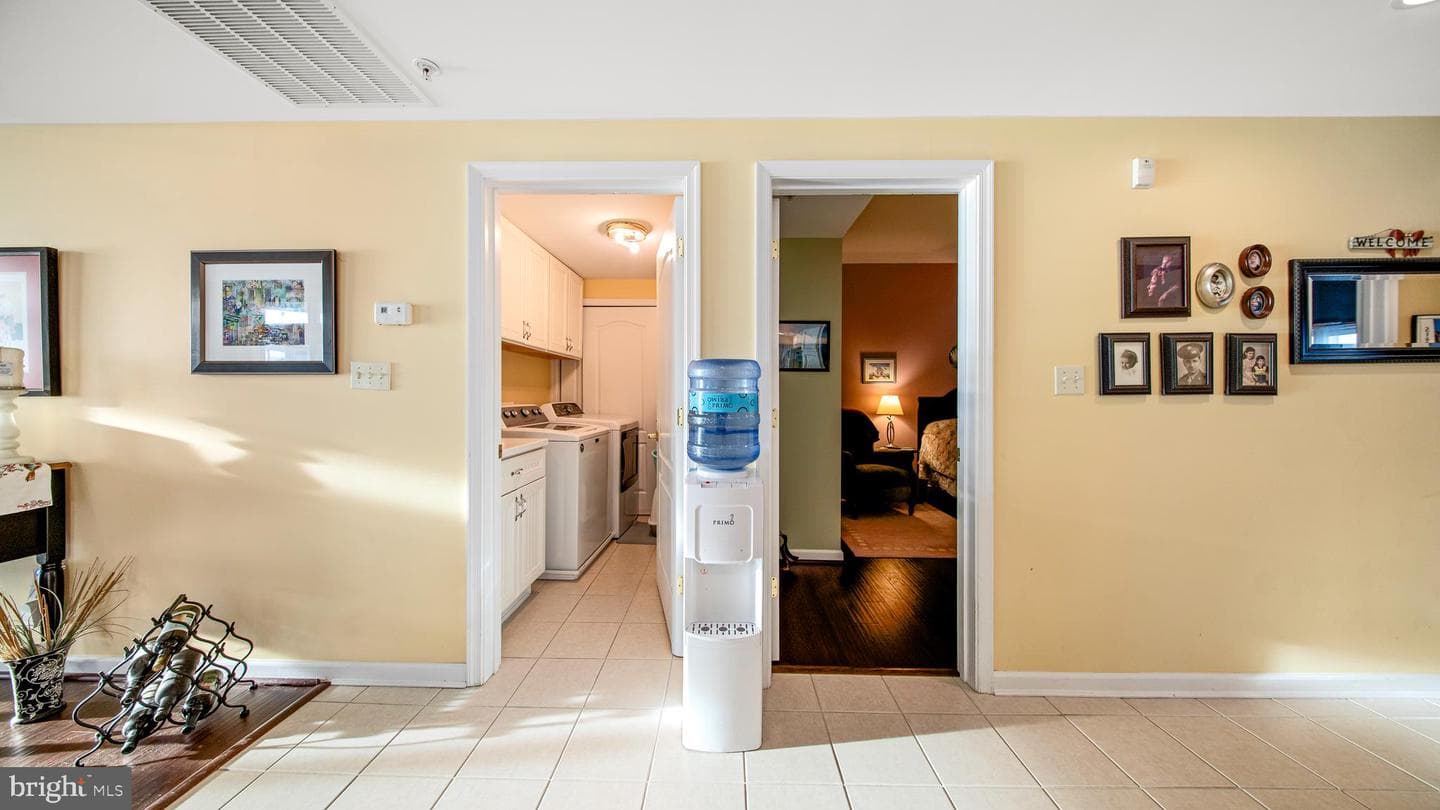 101 Williams St # 405 photo 26