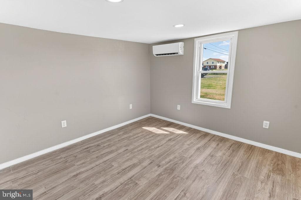 406 Charlotte Avenue photo 18