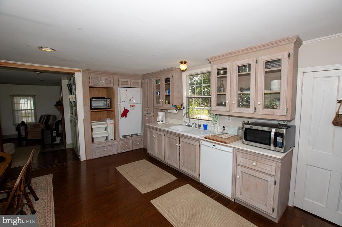 25678 Frenchtown Rd photo 11