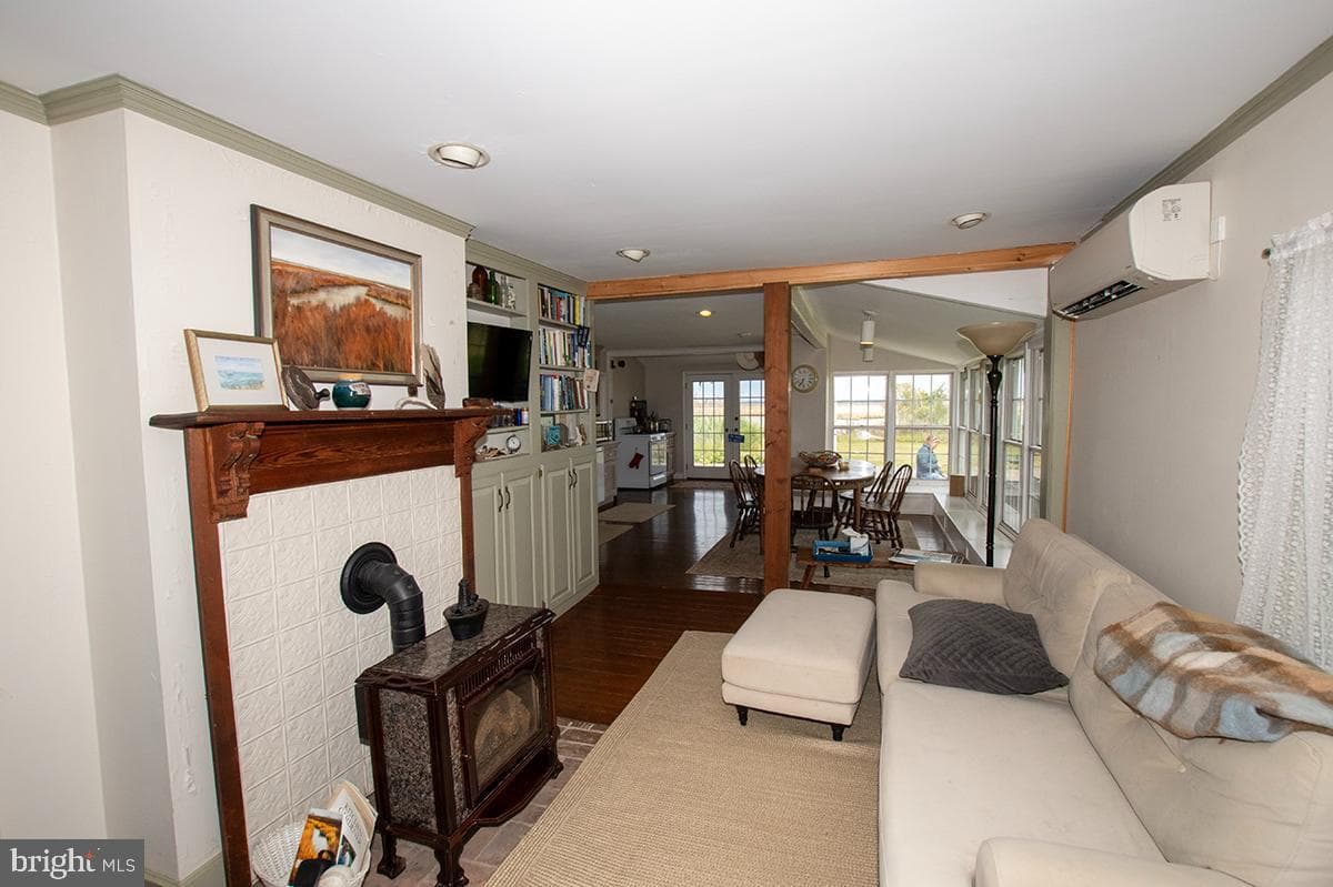 25678 Frenchtown Rd photo 18