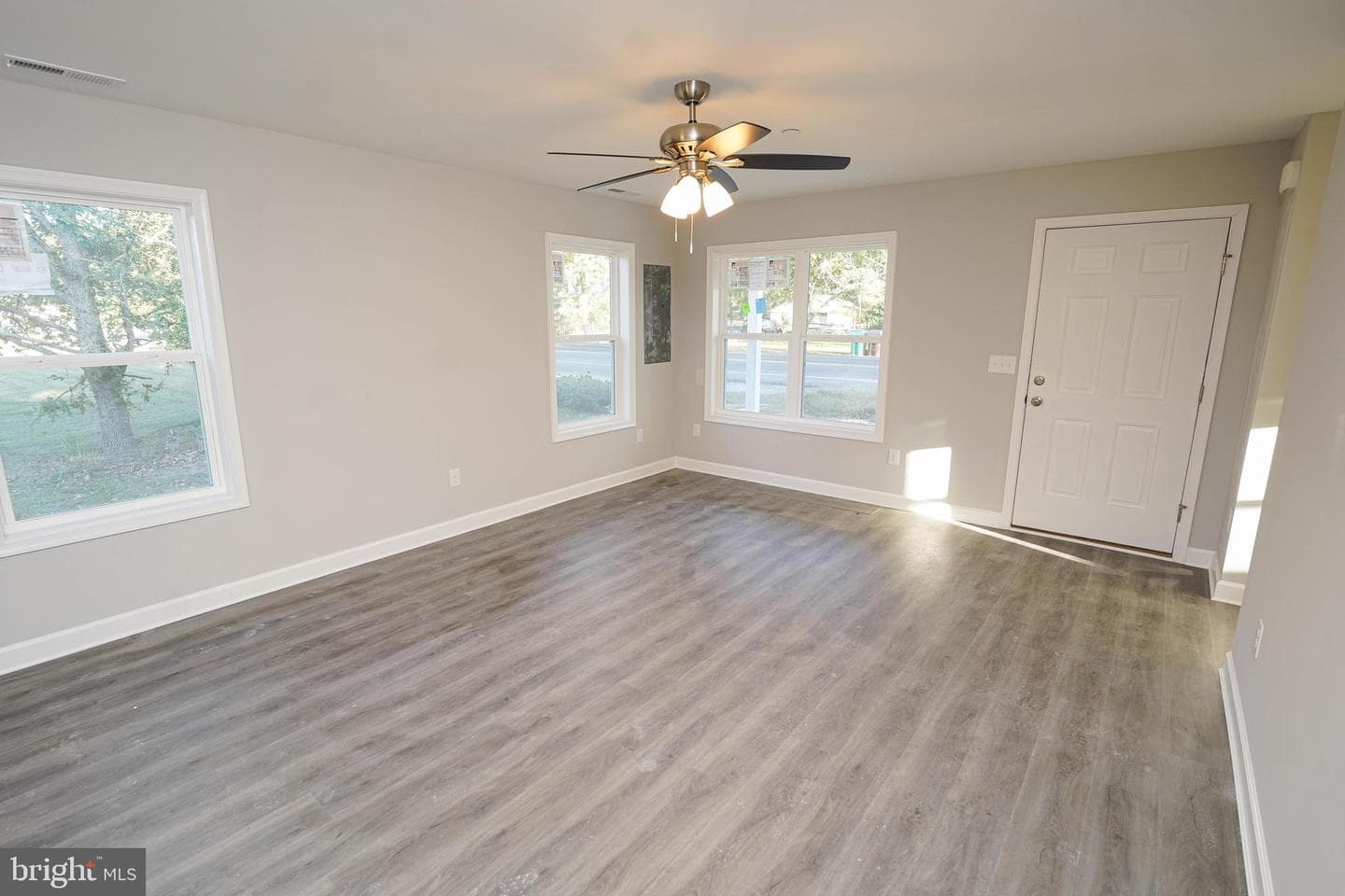 11726 St Stephens Way photo 3