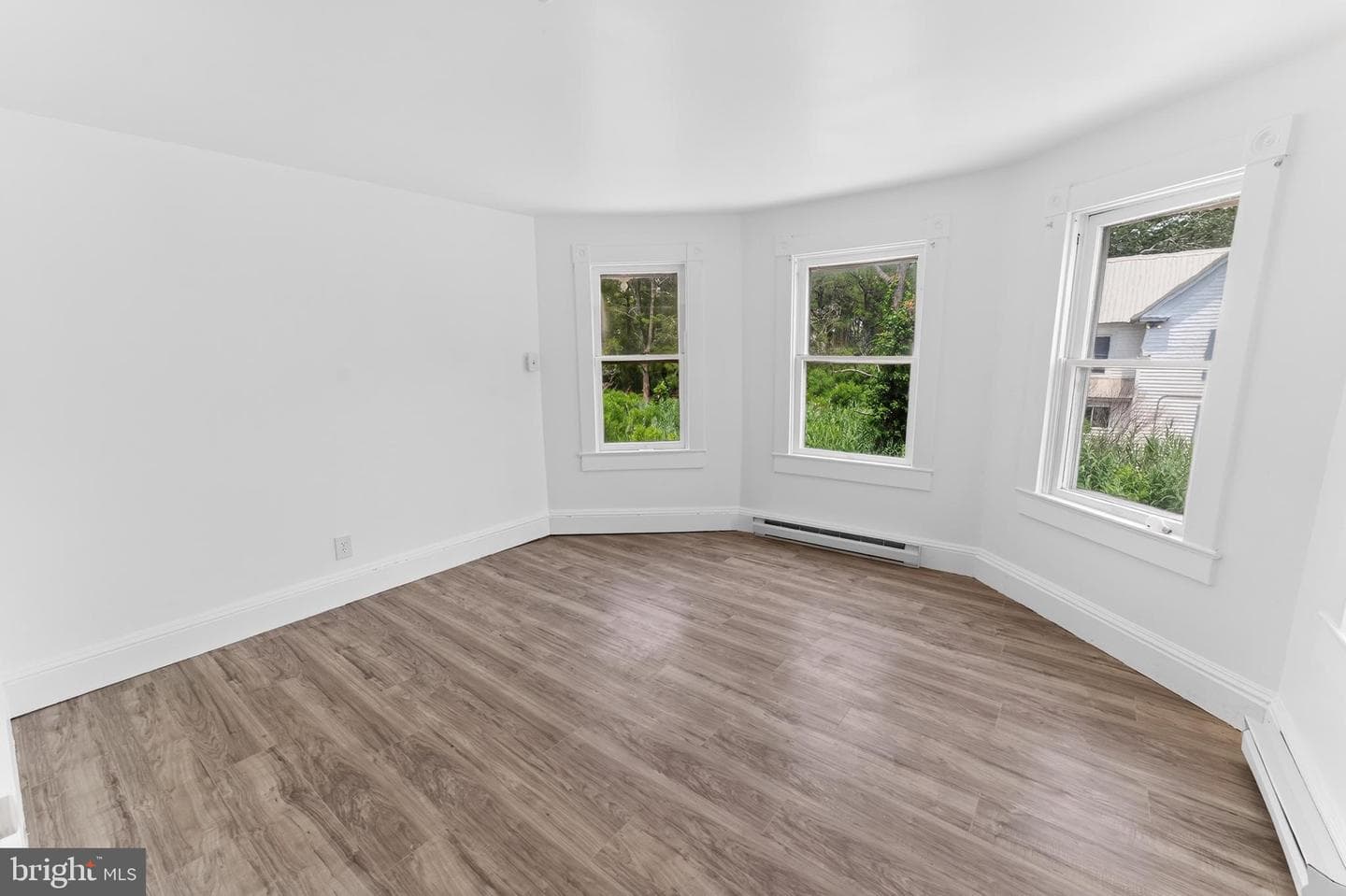 272 S Somerset Avenue photo 43
