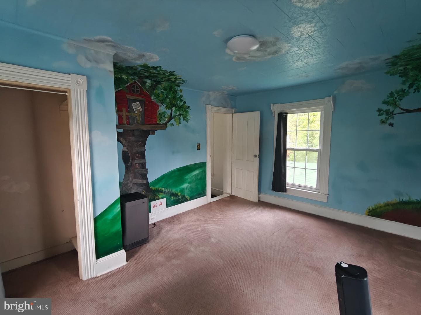 103 S Somerset Avenue photo 111