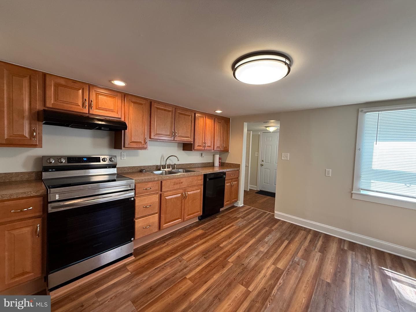 8130 Woods Lane photo 6