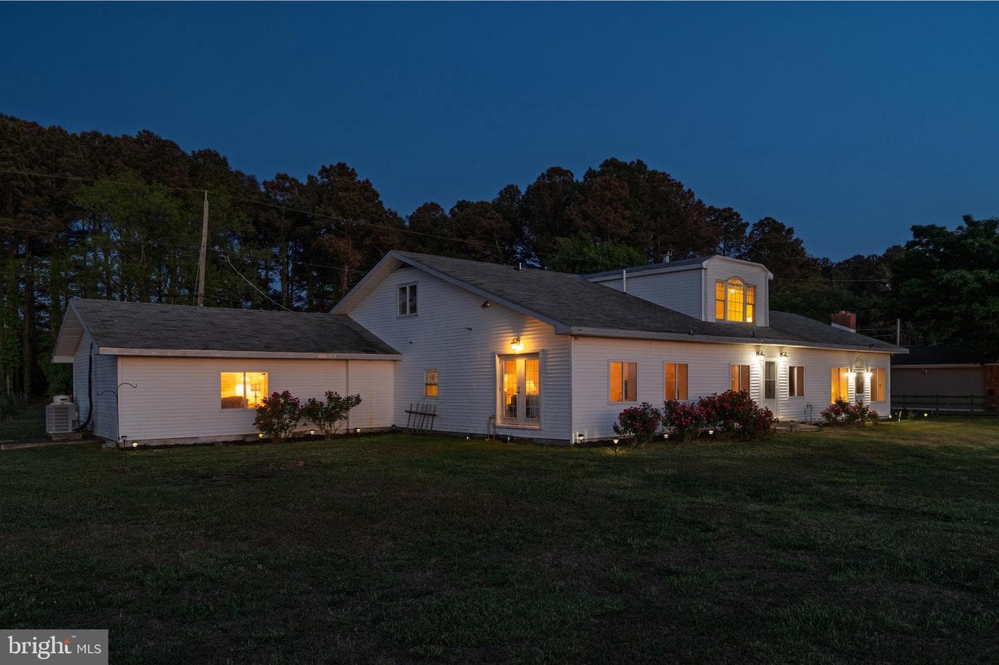 23163 Rolfe Lane photo 6