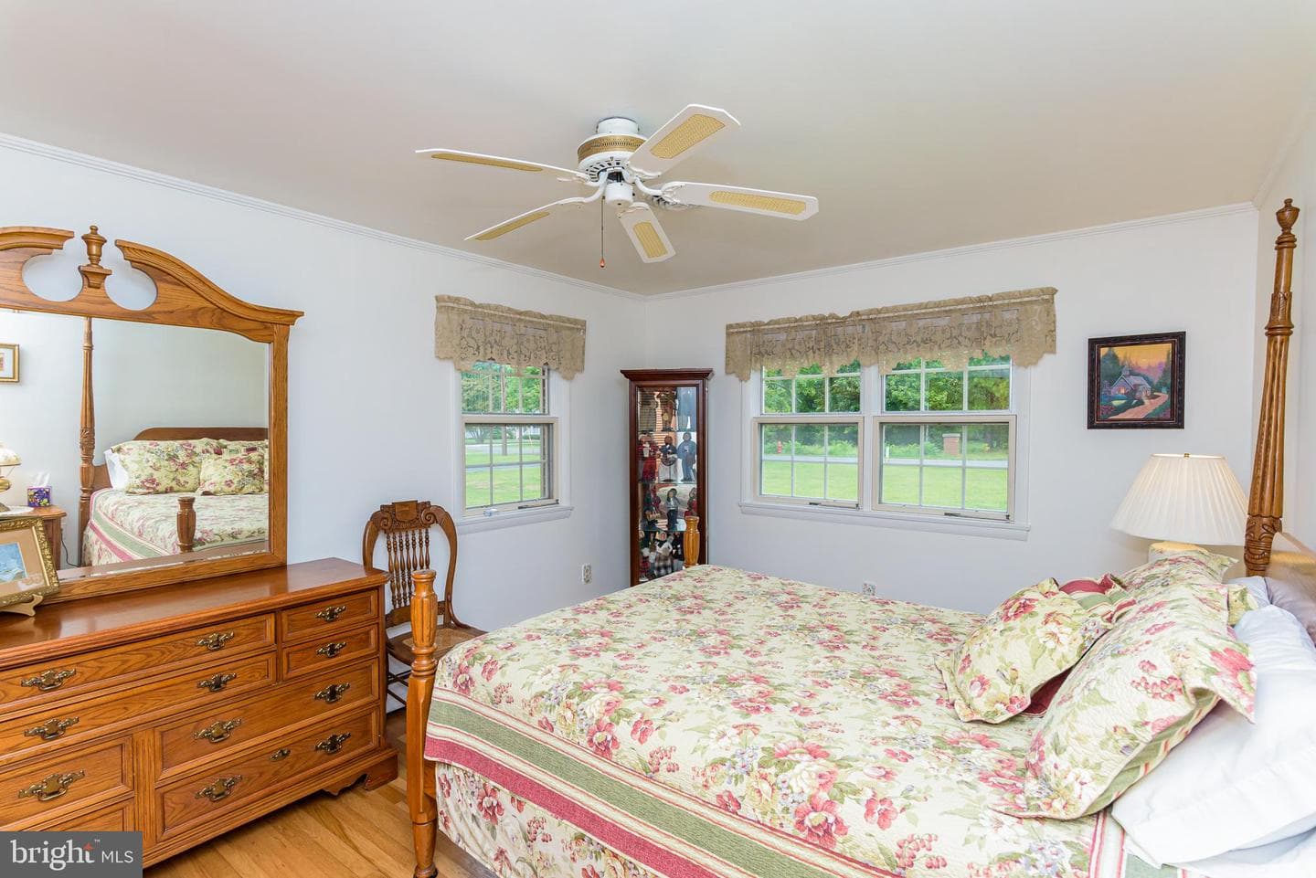 26443 Asbury Avenue photo 37