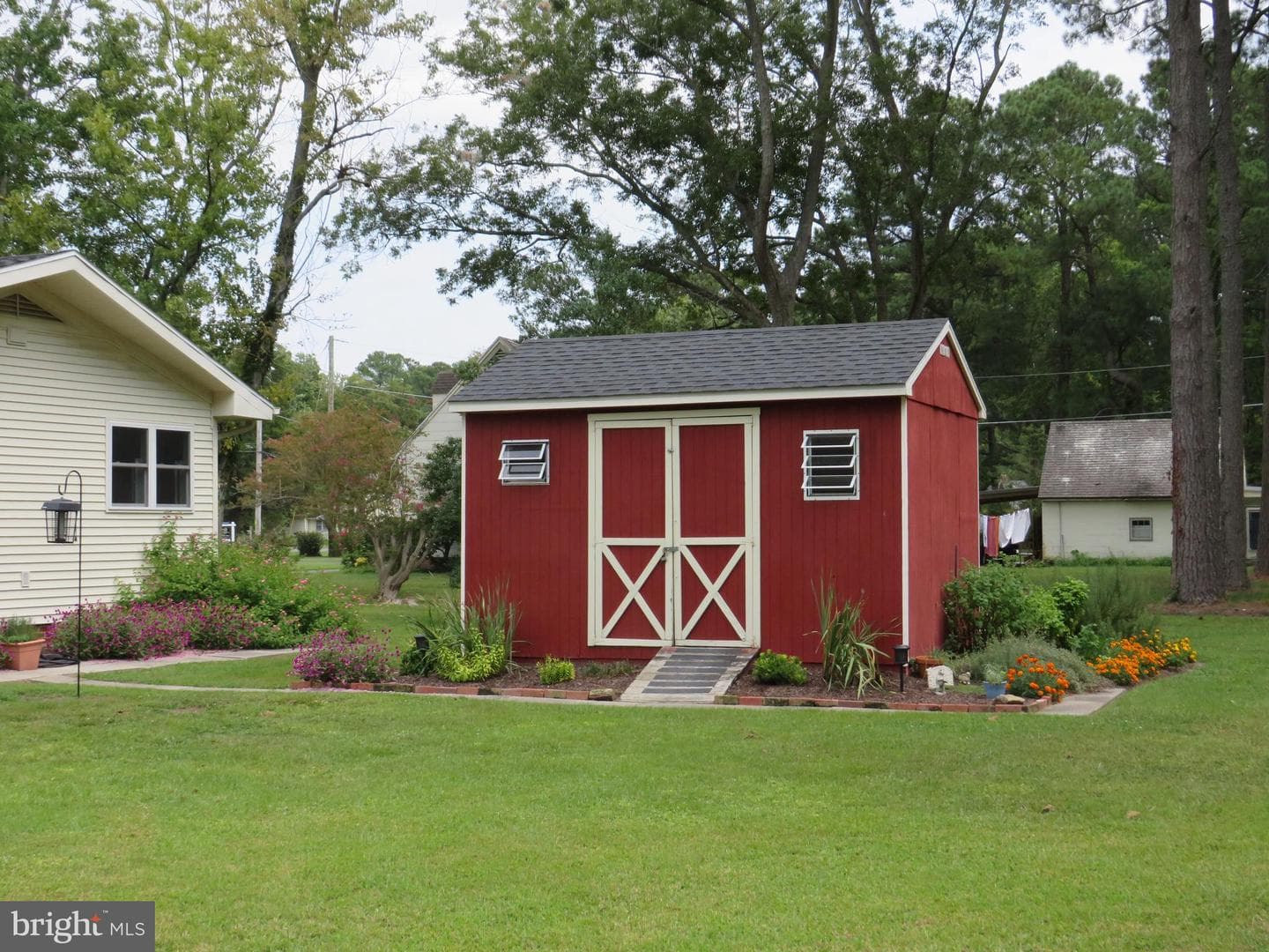 26443 Asbury Avenue photo 8