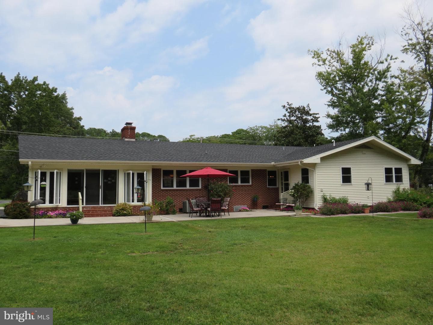 26443 Asbury Avenue photo 9