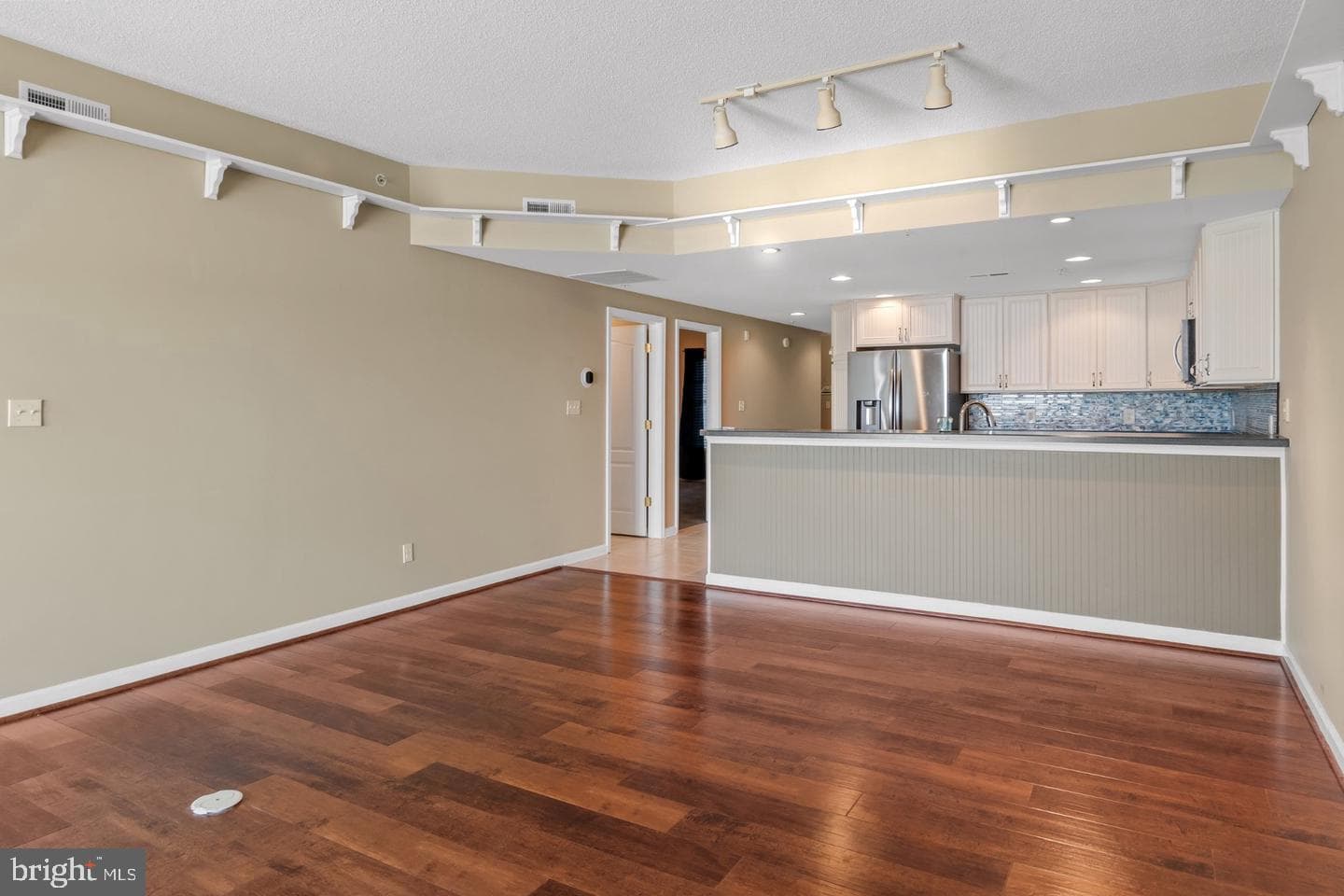 101 Williams Street #303 photo 4