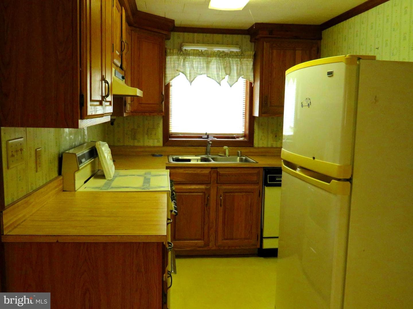 26427 Mariners Road photo 6
