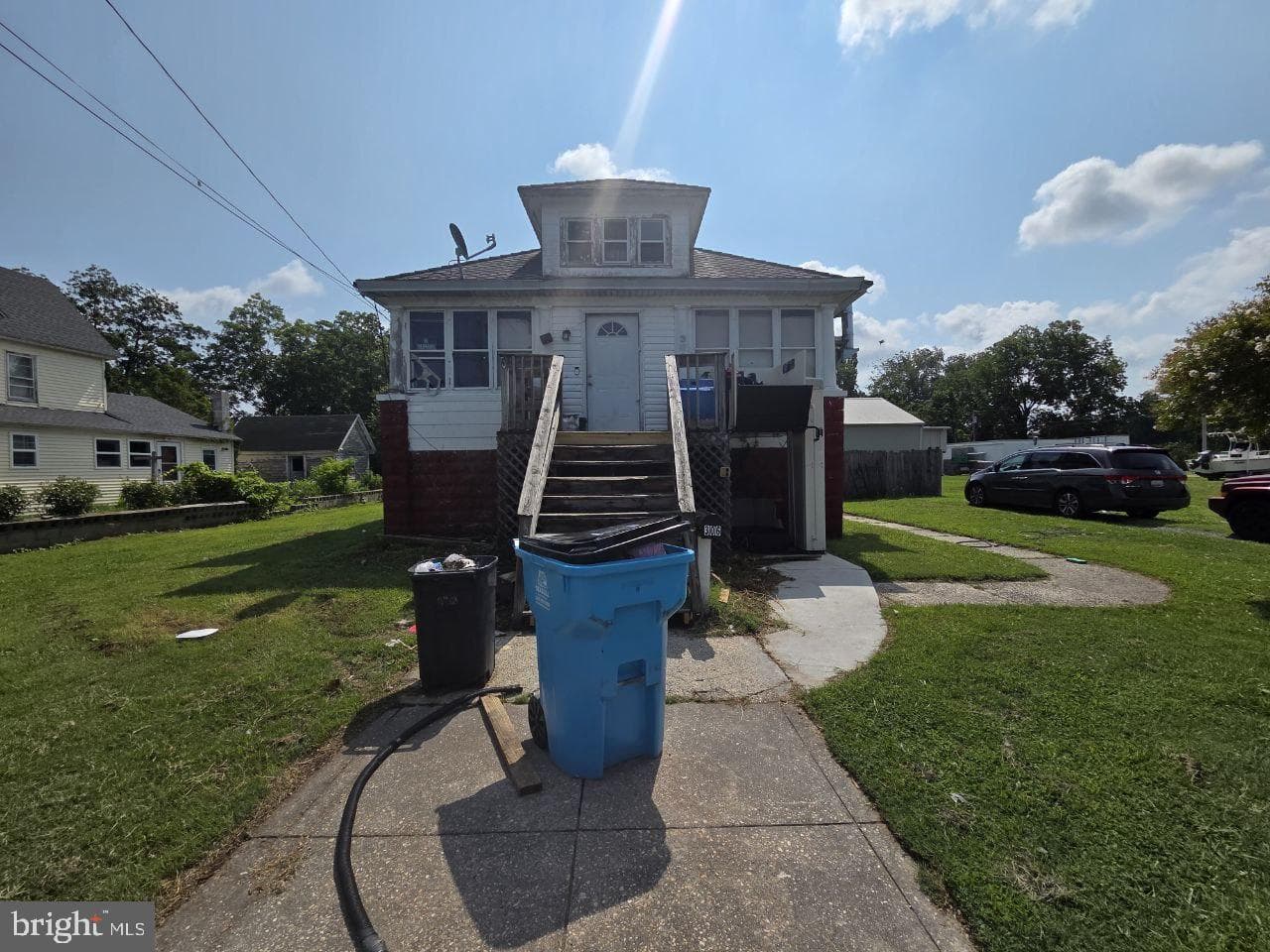 306 Myrtle Street photo 1