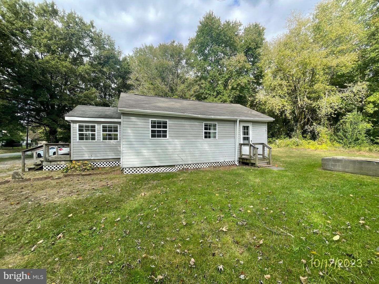 6053 Manadier Road photo 3