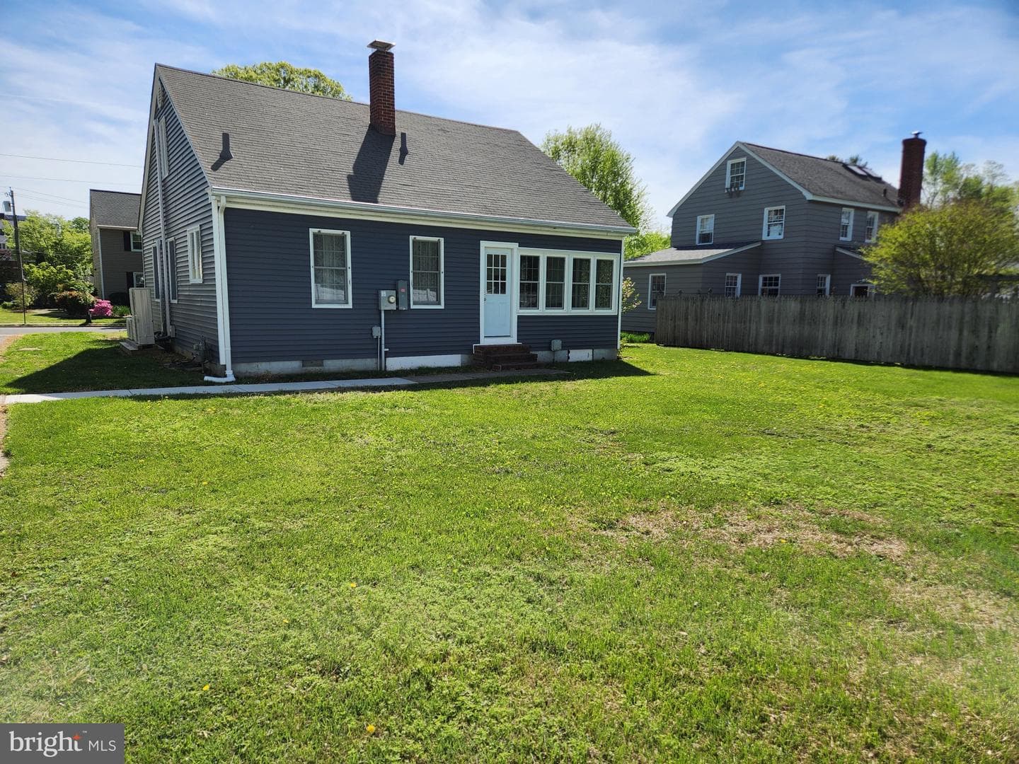225 Wye Avenue photo 4