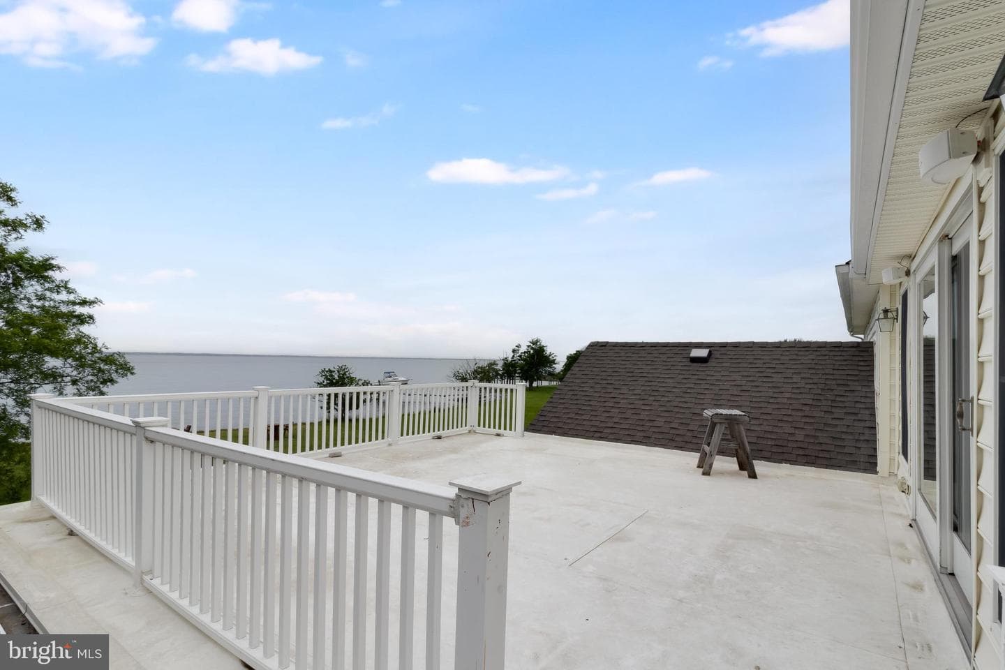 5520 Leeward Lane photo 35