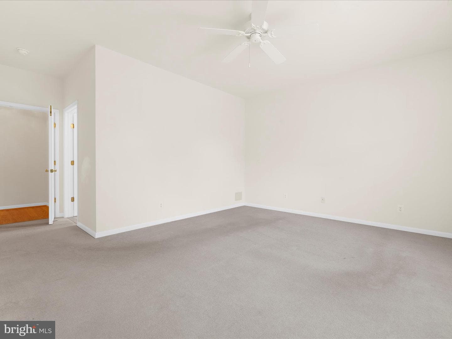 29744 Dustin Avenue photo 23