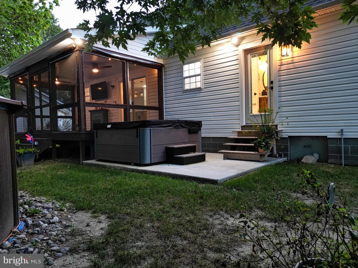 109 Bush Terrace photo 49