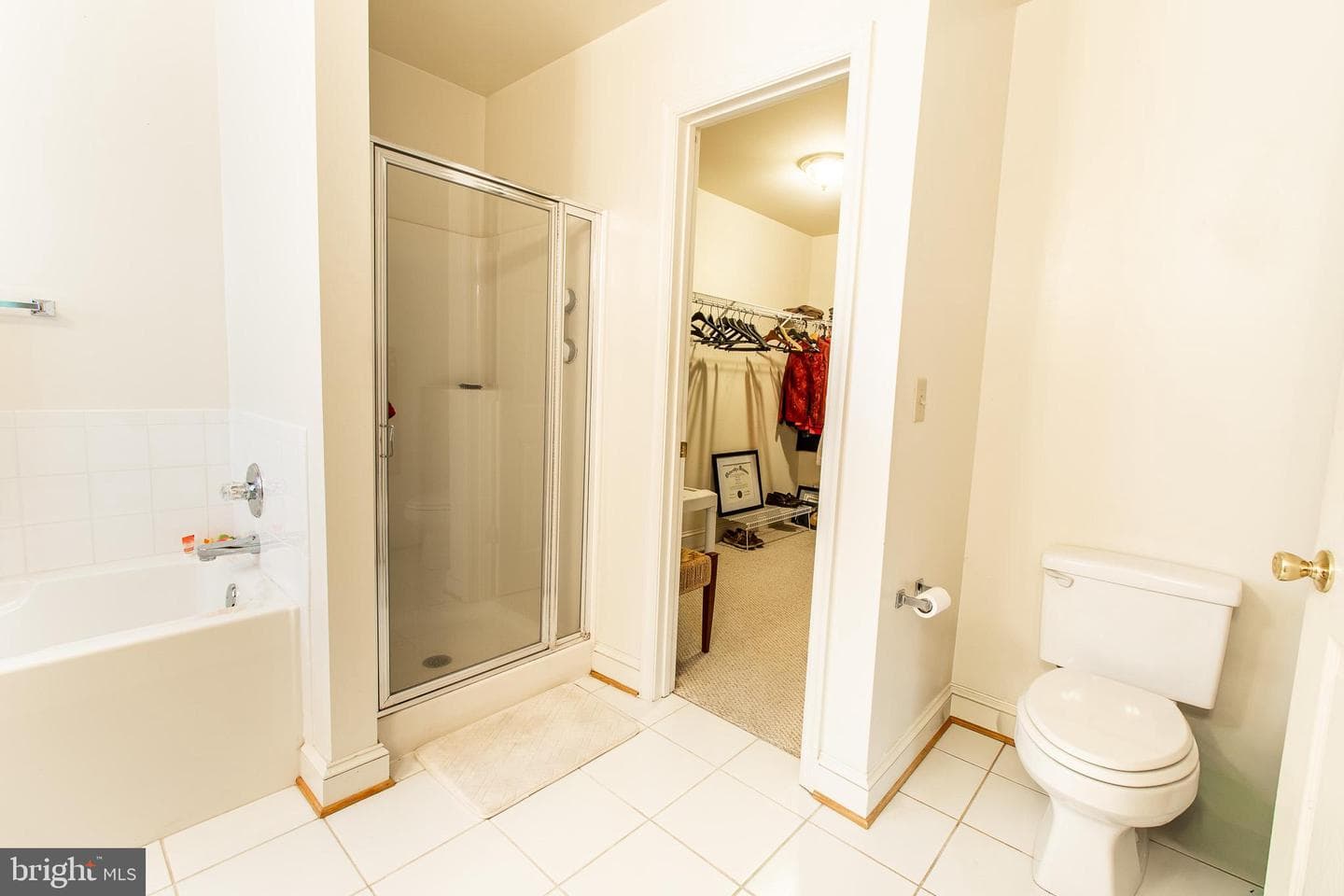 228 Tyler Avenue photo 18
