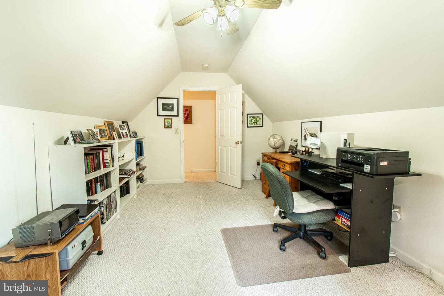 228 Tyler Avenue photo 23