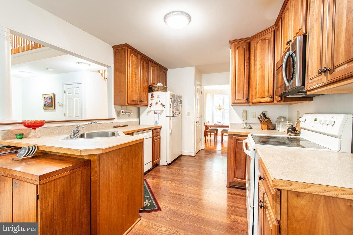 228 Tyler Avenue photo 9