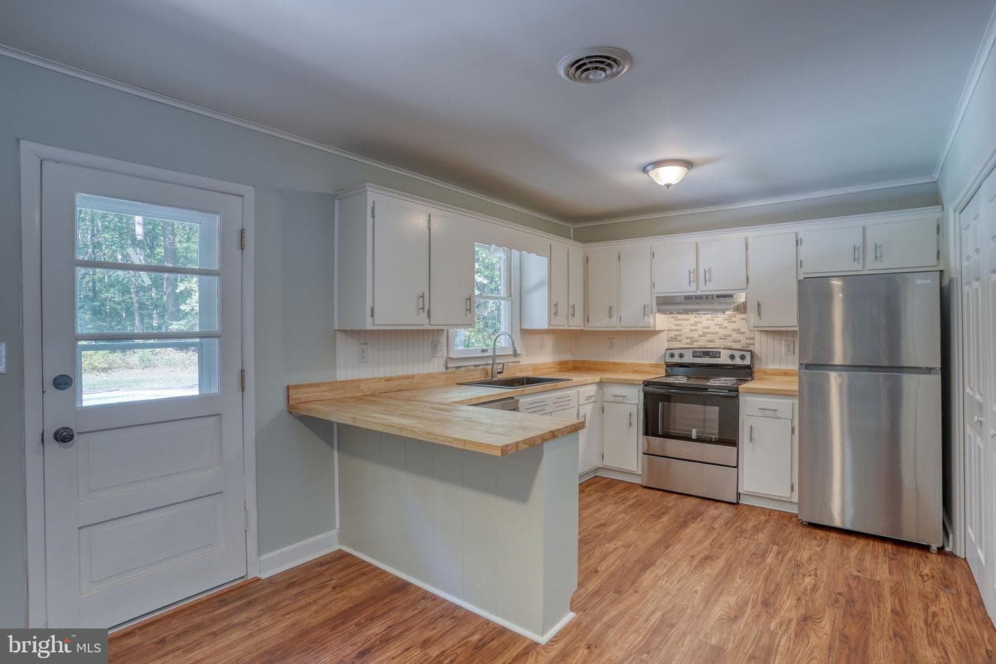 4570 Evergreen Road photo 14